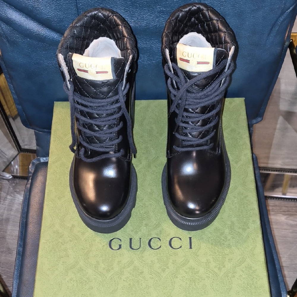 Gucci Quilted Black Leather Interior